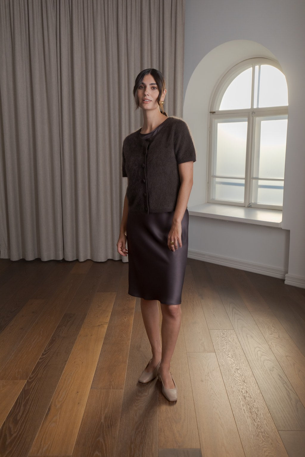 Lyhythihainen kashmirneuletakki, Dark chocolate