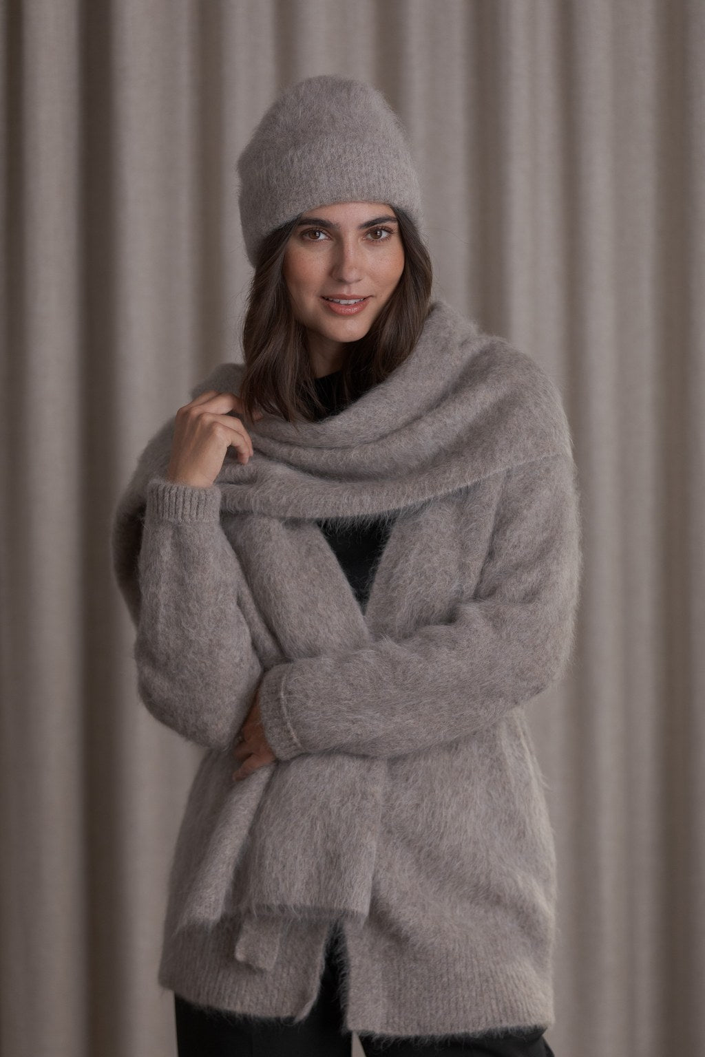 Alpakkasekoitepipo, Greige