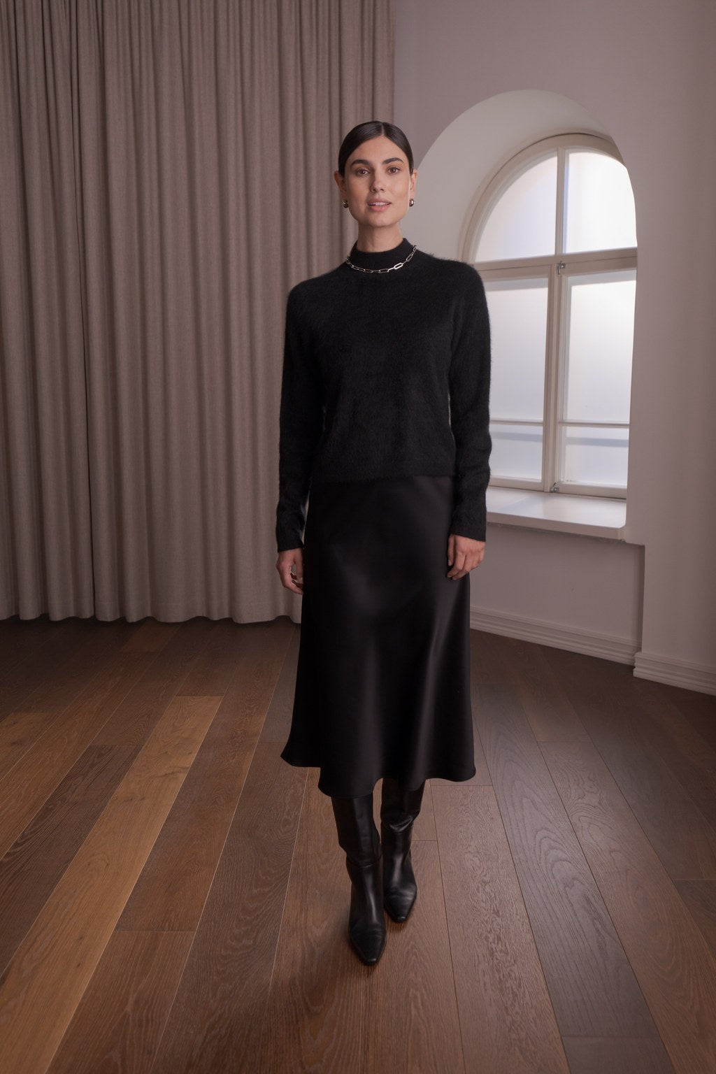 Midi satin skirt, Black