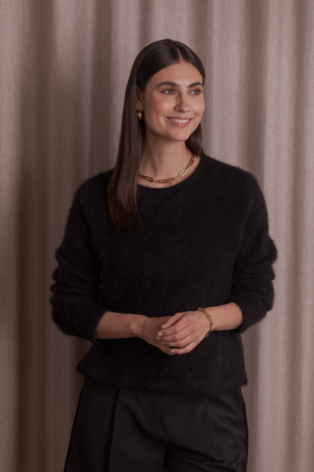 Original Storyn musta pitkähihainen alpakkasekoiteneule