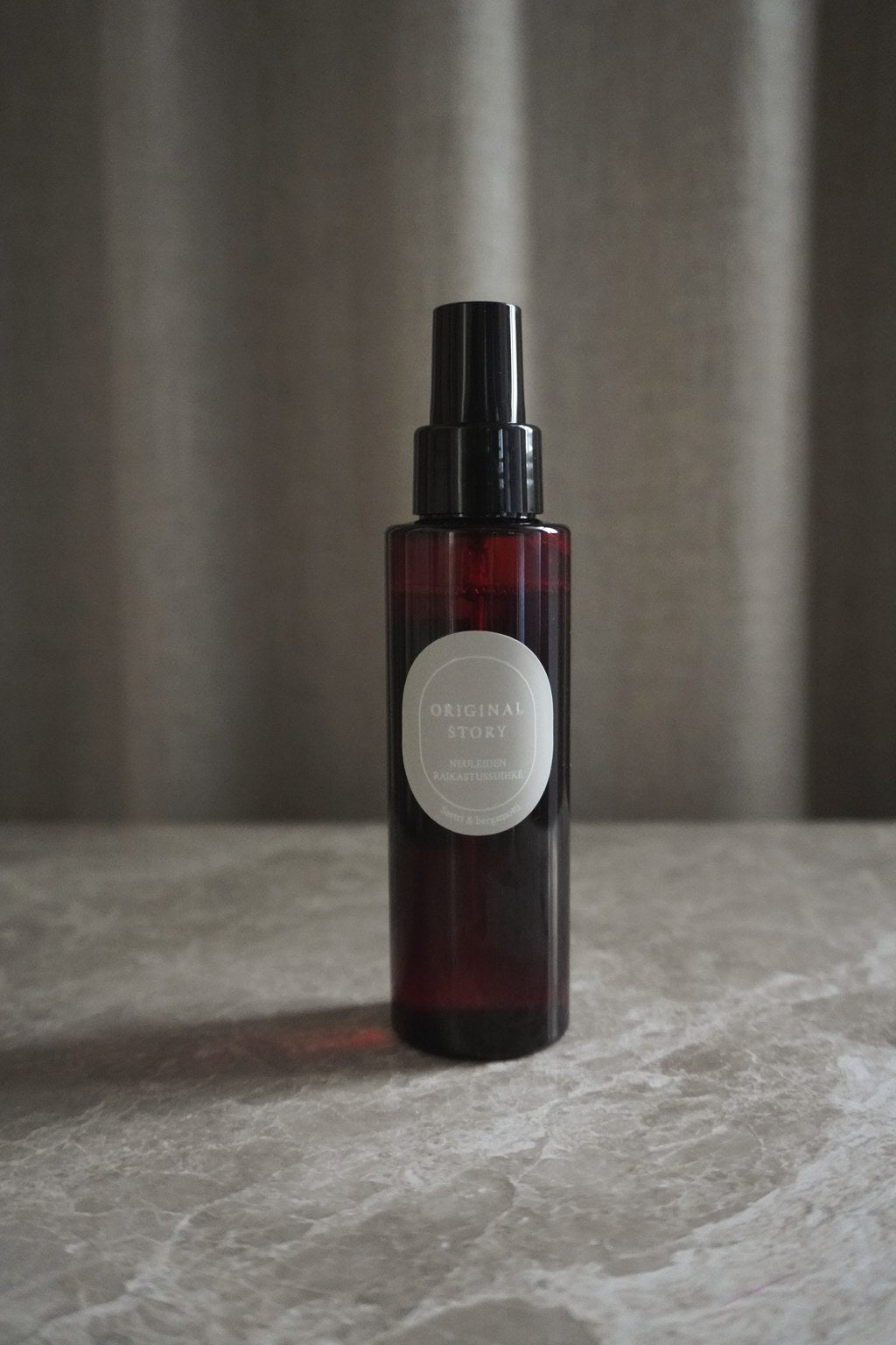 Neuleiden raikastussuihke