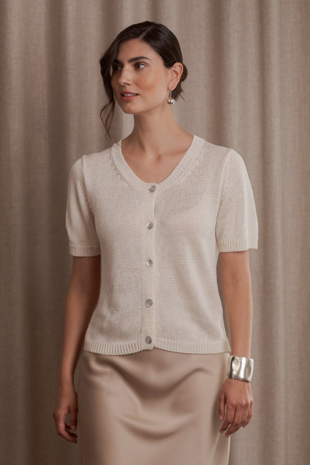 Lyhythihainen pellavasekoiteneuletakki, Cream