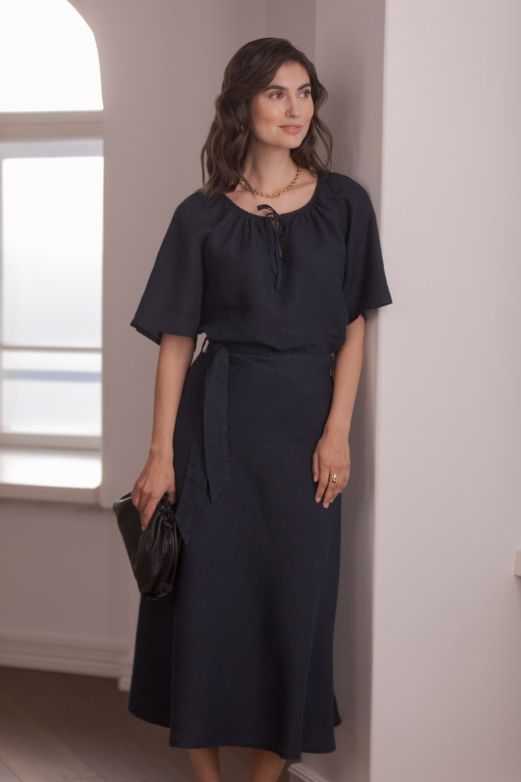 Leveähelmainen pellavahame, Dark navy