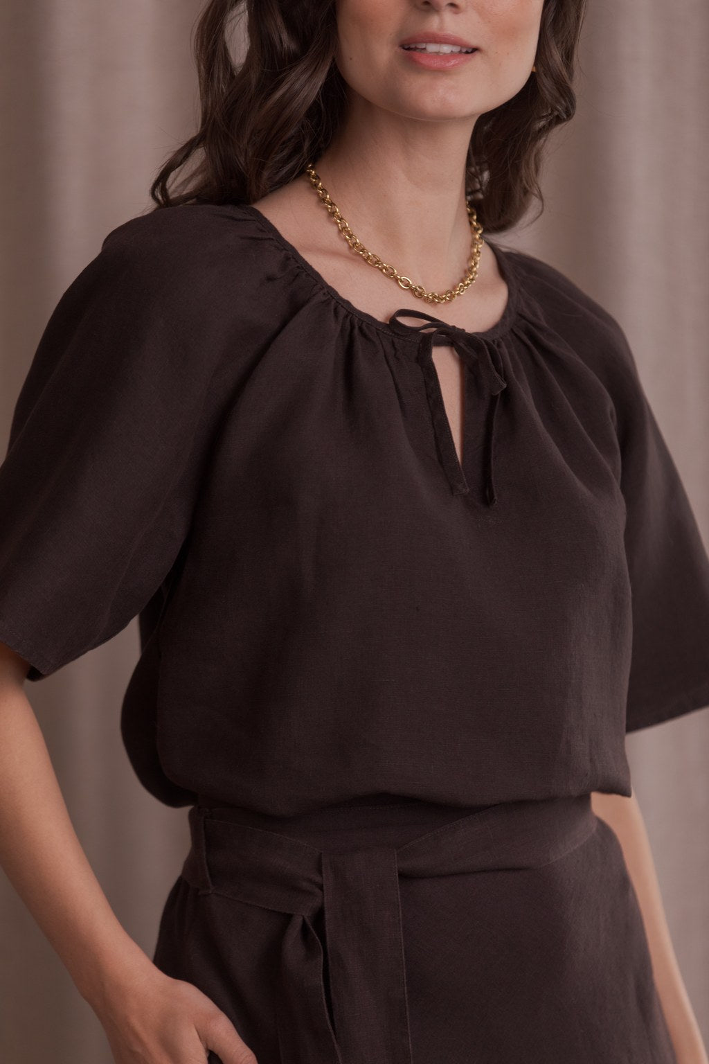 Leveähihainen pellavapaita, Dark chocolate