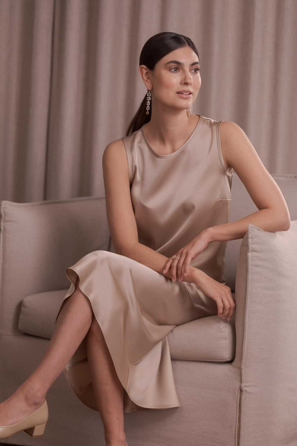 Hihaton satiinitoppi, Latte