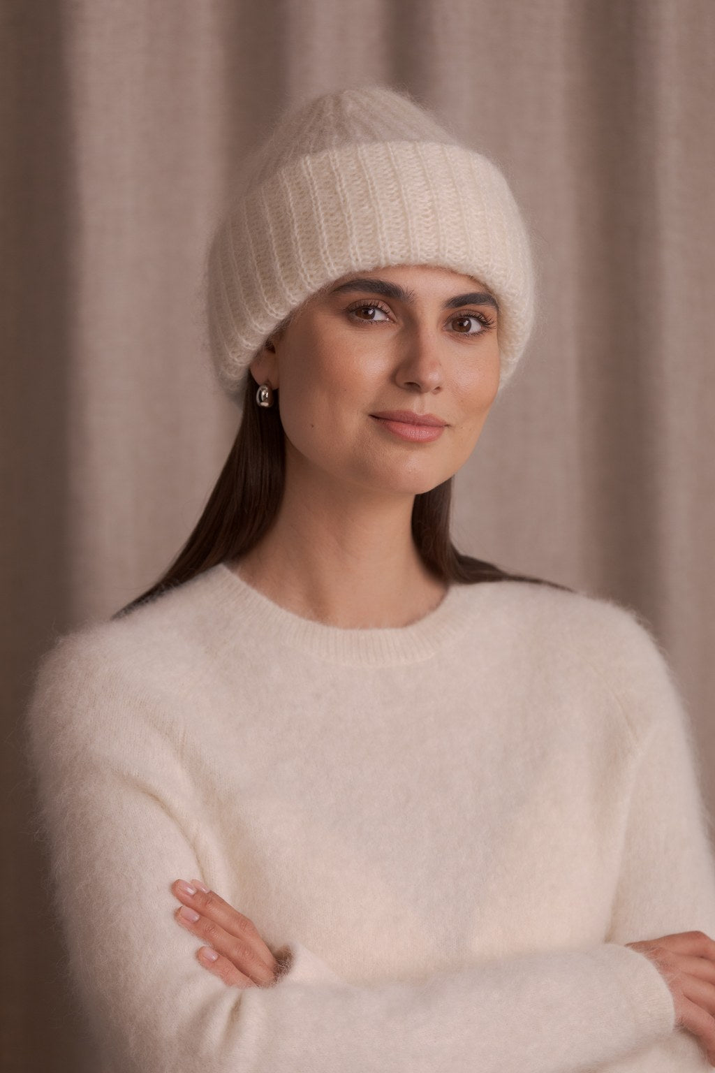 Paksu pipo kid mohairsekoitteesta, Cream