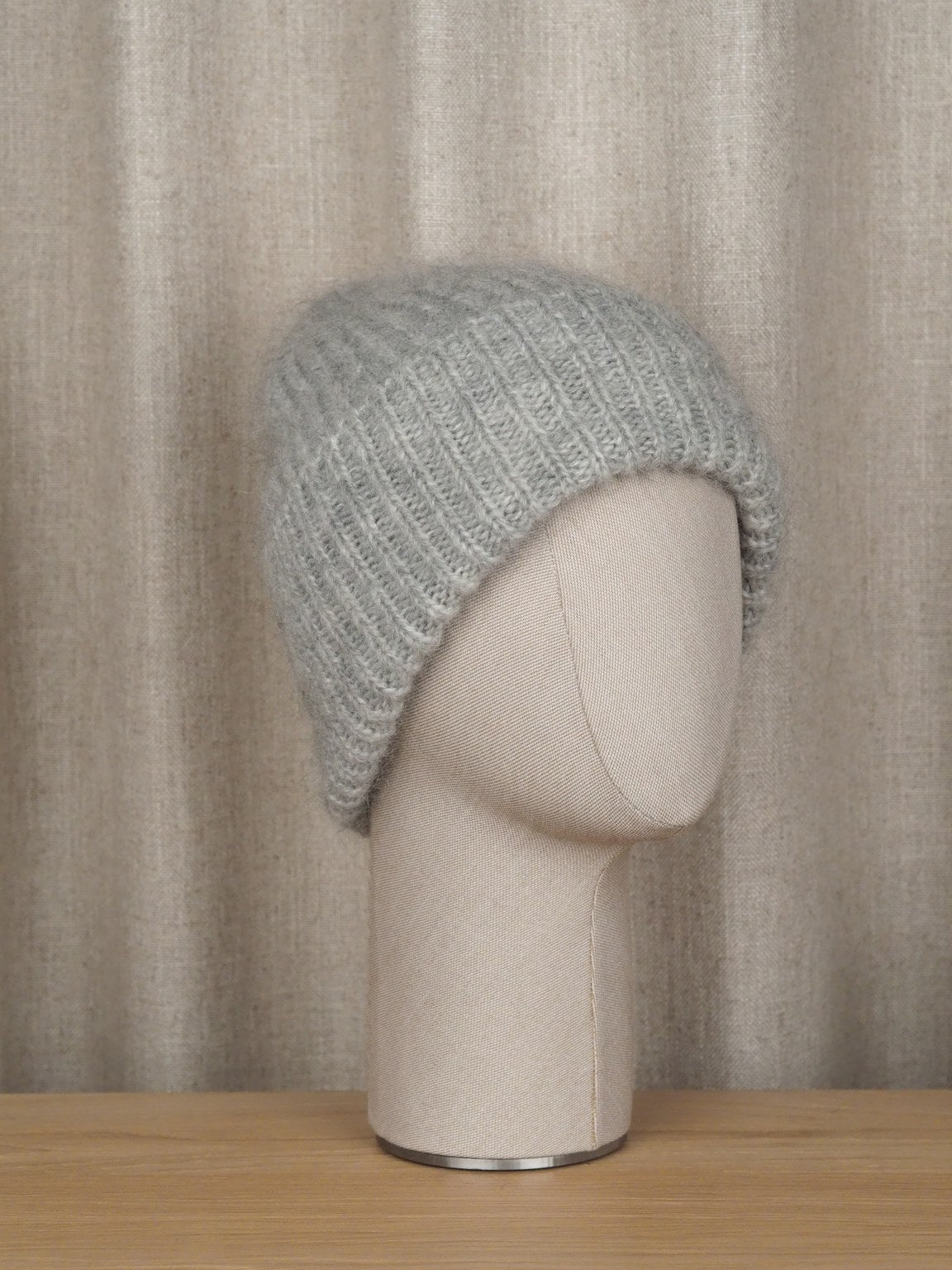 Pipo kid mohairsekoitteesta, Light grey melange