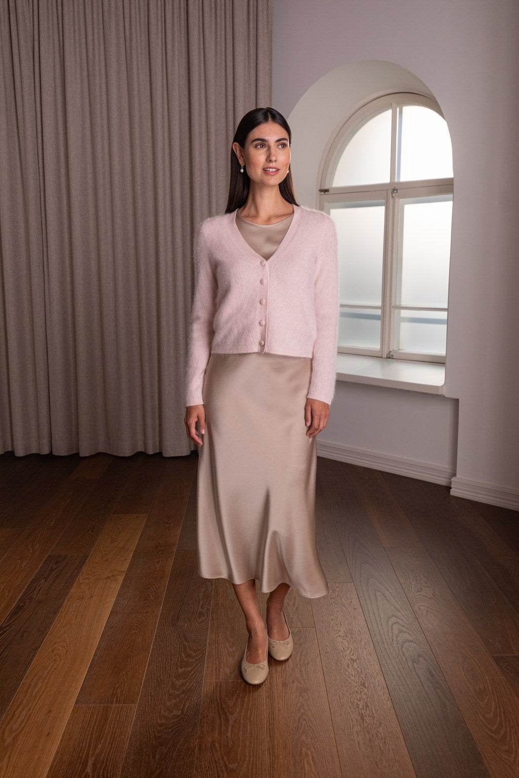 Original Storyn pitkähihainen kashmirneuletakki v-kaula-aukolla sävyssä pale pink